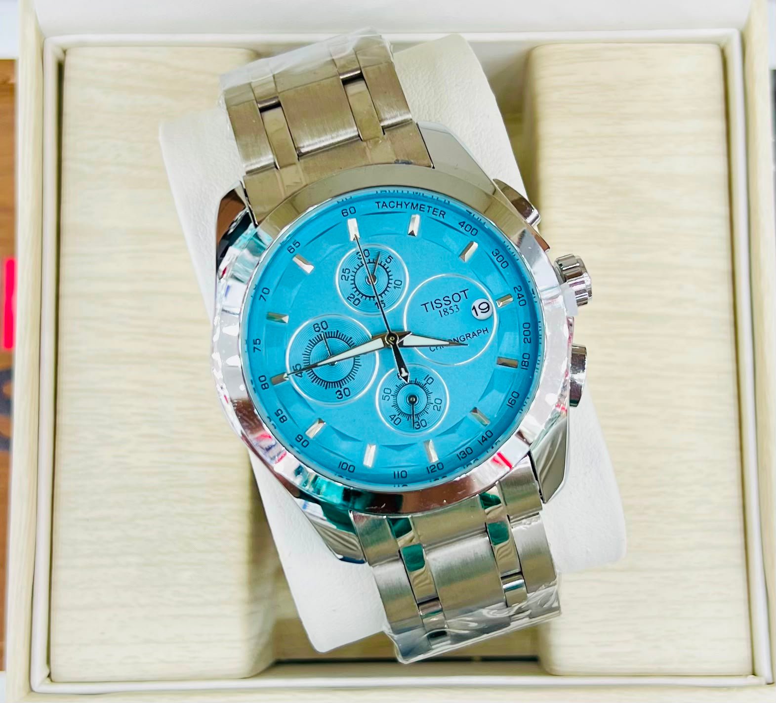 Tissot Luxury Men’s Stainless Steel Chronograph Quartz Watch - Image 3